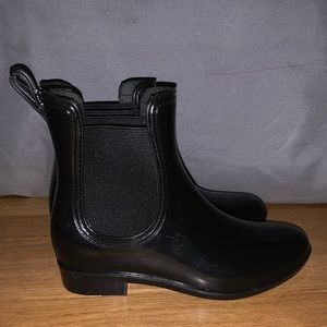 Black rain boots